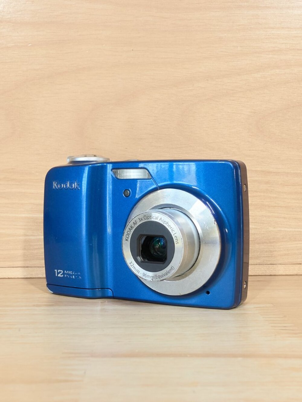 Kodak EasyShare CD82 12MP CCD Digital Camera Blue 3x Optical Zoom Vintage
